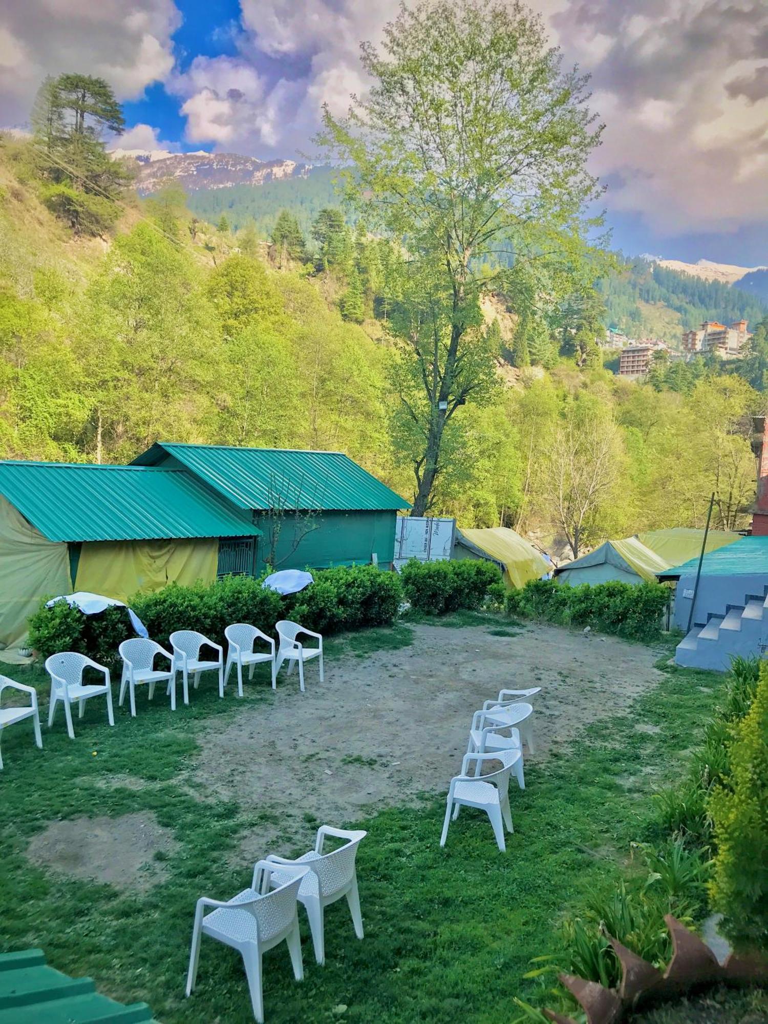 The Avenue Hotel , Manali A River Side Hotel Eksteriør billede