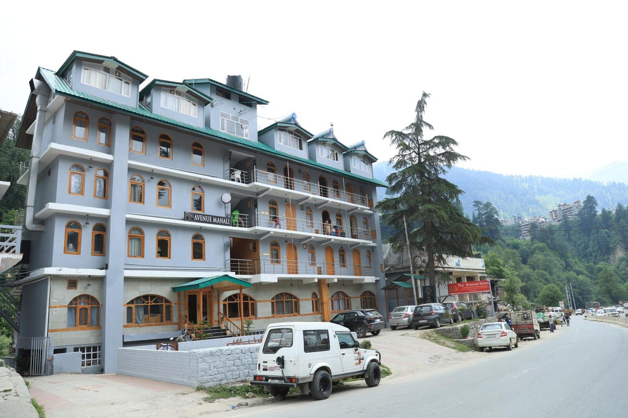 The Avenue Hotel , Manali A River Side Hotel Eksteriør billede